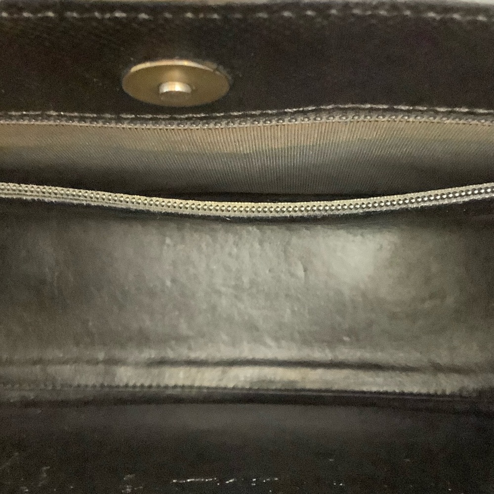 GUC Chanel Caviar Tote - Picture 8 of 9